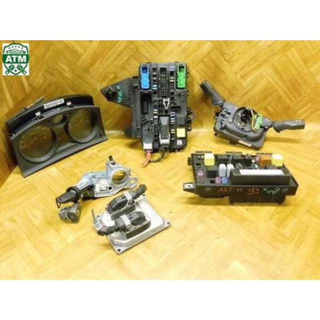 Motorsteuergerät Tacho Opel Astra H GM 55568735 Gelaufen 275.000 KM