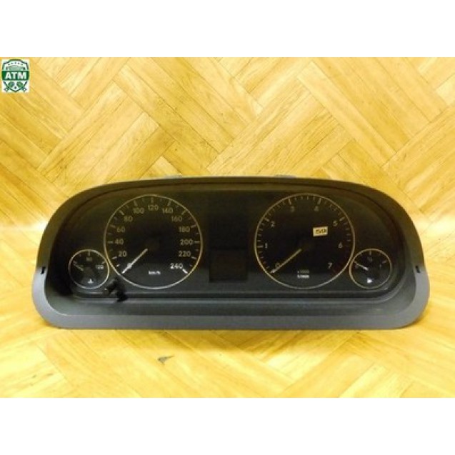 Tacho Kombiinstrument Mercedes Benz A-Klasse W169 Gelaufen 189.000 KM