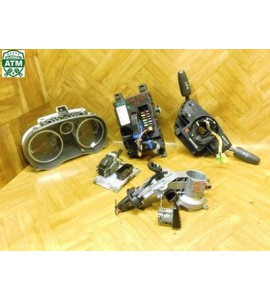 Motorsteuergerät Tacho Opel Corsa D GM 55557933 Gelaufen 180.000 KM
