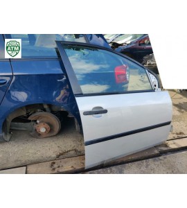 Tür Ford Fiesta 5 V 5 türig vorne rechts Farbcode 62 Kristallsilber Silber