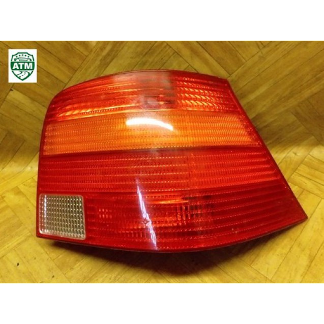 Bremsleuchte Bremslicht Rückleuchte Rücklicht VW Golf 4 IV 5 türig rechts