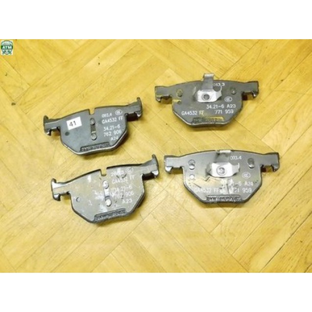 Bremsklötze Reparatursatz Bremsbeläge vorne BMW X5 E70 F15 E71 F16 34216776937
