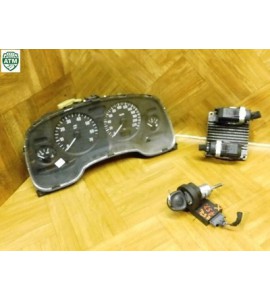 Motorsteuergerät Tacho Opel Astra G Gelaufen 247.000 KM 24445098 12214870