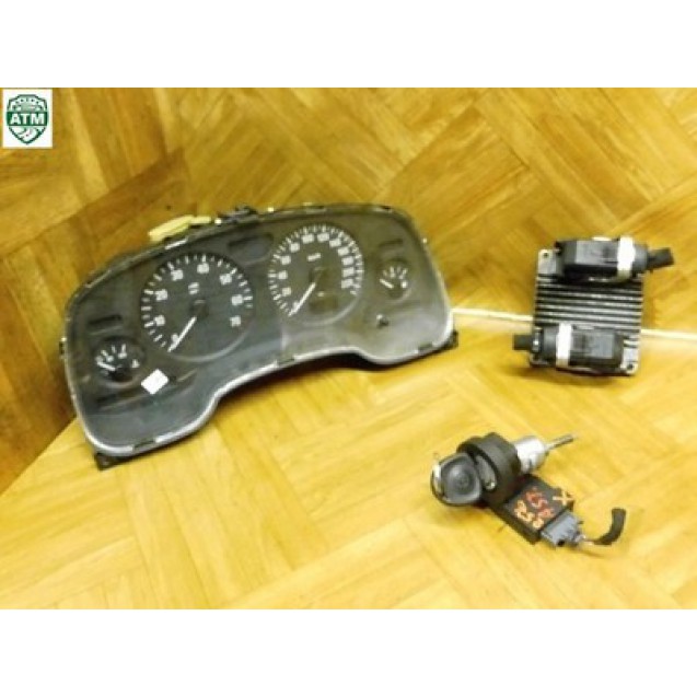 Motorsteuergerät Tacho Opel Astra G Gelaufen 247.000 KM 24445098 12214870