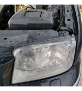 Frontscheinwerfer Scheinwerfer VW Bora links Fahrerseite