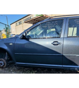 Tür vorne links VW Bora Kombi Farbcode LC7U Farbe Beech Grey Grau Metallic