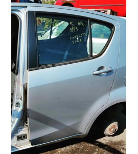 Tür hinten links Suzuki Splash Farbcode ZCCB Farbe Silky Silver Silber Metallic