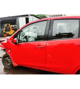 Tür vorne links Suzuki Splash Farbcode ZCFB Bright Red 5 Uni Rot