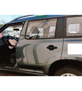 Tür hinten links Skoda Yeti 5L Farbcode LF7Y Farbe Grau Seda Metal Metallic