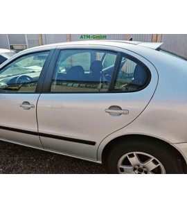 Tür hinten links Seat Leon 1M1 5 türig Farbcode LS7N Gris Artico Metallic