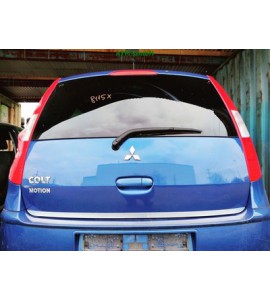 Heckklappe Mitsubishi Colt 6 IV Kombilimousine Farbcode 08D Farbe Blau