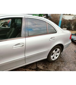 Tür hinten links Mercedes Benz E-Klasse W211 Farbcode 744 Brillantsilber Met
