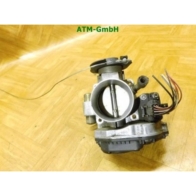 Drosselklappe VW Golf 3 III VDO 037133064D