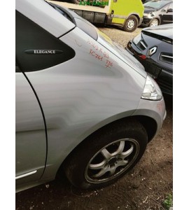 Kotflügel rechts Mercedes Benz A-Klasse W169 Farbcode 761 Polarsilber Metallic