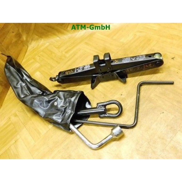 Bordwerkzeug Wagenheber Öse Radschlüssel Toyota Yaris 2 II