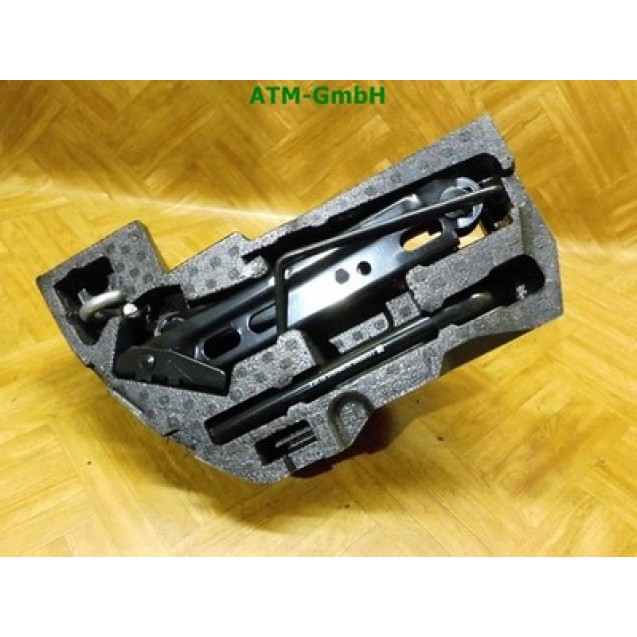 Bordwerkzeug Wagenheber Radschlüssel Öse Opel Corsa D GM 13299889 13107800