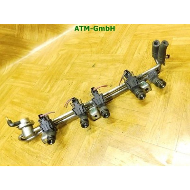 Einspritzleiste Einspritzdüse VW Golf 4 2.3 V5 071133317A