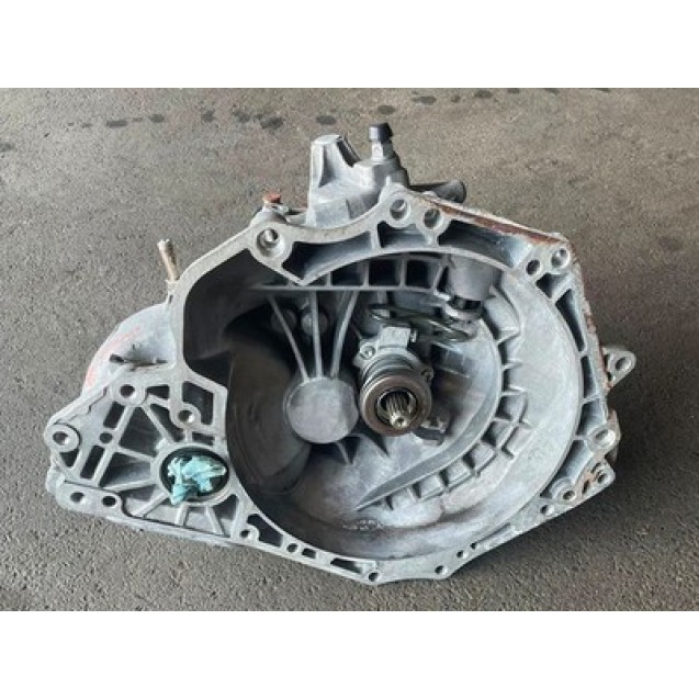 Getriebe Schaltgetriebe Opel Astra H A04 1.8 103 kW Getriebecode T4C394