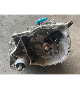 Getriebe Schaltgetriebe Renault Twingo 2 II 1.2 43 kW Getriebecode JB1520