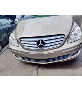 Stoßstange vorne Mercedes Benz B-Klasse W245 Farbcode 791 Dünenbeige Metallic