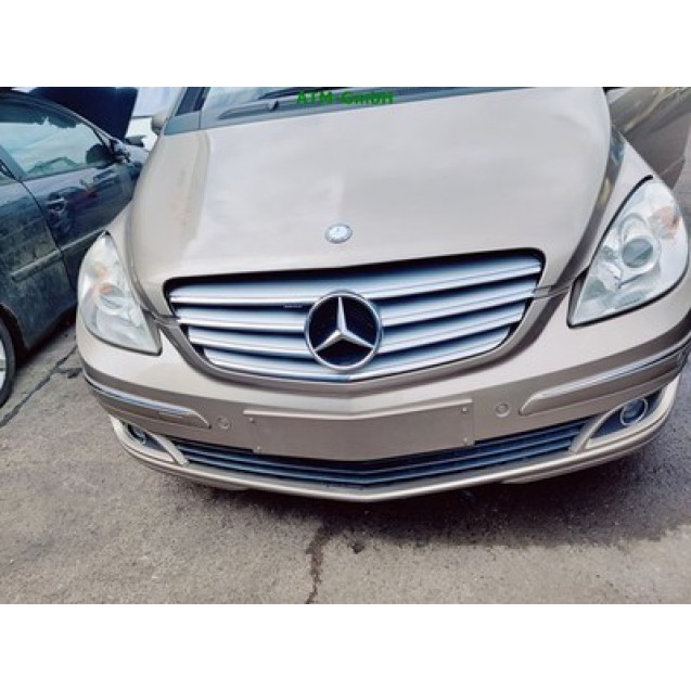 Stoßstange vorne Mercedes Benz B-Klasse W245 Farbcode 791 Dünenbeige Metallic