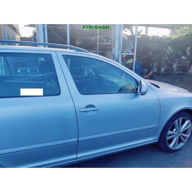 Tür vorne rechts Skoda Octavia 2 II Farbcode 9156 LA7W Reflexsilber Metallic