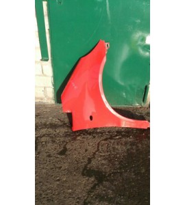 Kotflügel rechts Mercedes Benz A-Klasse Farbe rot