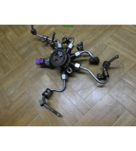 Kraftstoffverteiler Verteilerrohr Ford Focus 2 II 4M5Q9D280DA