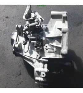 Getriebe Schaltgetriebe VW Polo 9N 1.2 40 kW Getriebecode GKS