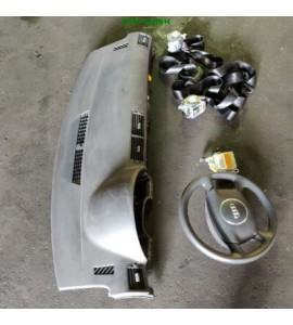 Armaturenbrett Lenkrad Airbagsteuergerät Sicherheitsgürte vorne Audi A4 8E