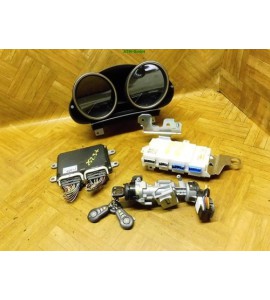 Tacho Steuergerät Zündschloss Schlüssel x 2 Stück Mazda 3 Gelaufen 71.943 KM