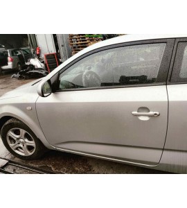 Tür vorne links Kia C'eed Farbcode 9S Grau Machine Silver Silber
