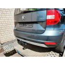 Stoßstange hinten Skoda Yeti 5L Farbcode LF7Y Farbe Grau Seda Metal Metallic