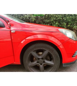Kotflügel rechts Opel Astra H Farbcode Z50B 63U Farbe Powerrot Rot