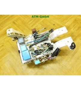 Sicherungskasten Toyota Yaris 2 II 6K15-0478 6L11-0676 82730-52700
