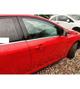 Tür vorne rechts Ford Focus 3 III 5 türig Farbcode UB Rot Candy-Rot Metallic