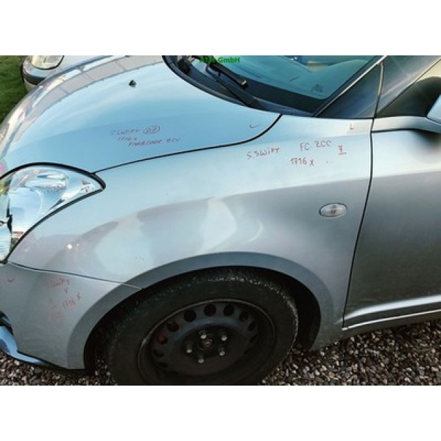 Kotflügel links Suzuki Swift III Farbcode ZCC Silky Silver 2 Metallic