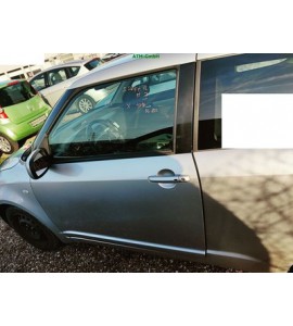 Tür links Suzuki Swift III 3 türig Farbcode ZCC Silky Silver 2 Silber Metallic