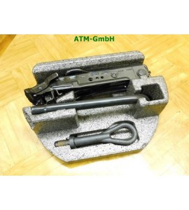 Bordwerkzeug Wagenheber Öse Radschlüssel Ford Fiesta 6 VI 8V2117009AB