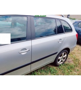 Tür hinten links Skoda Fabia 2 II Kombi Farbcode LA7W Brilliant Silber Metallic